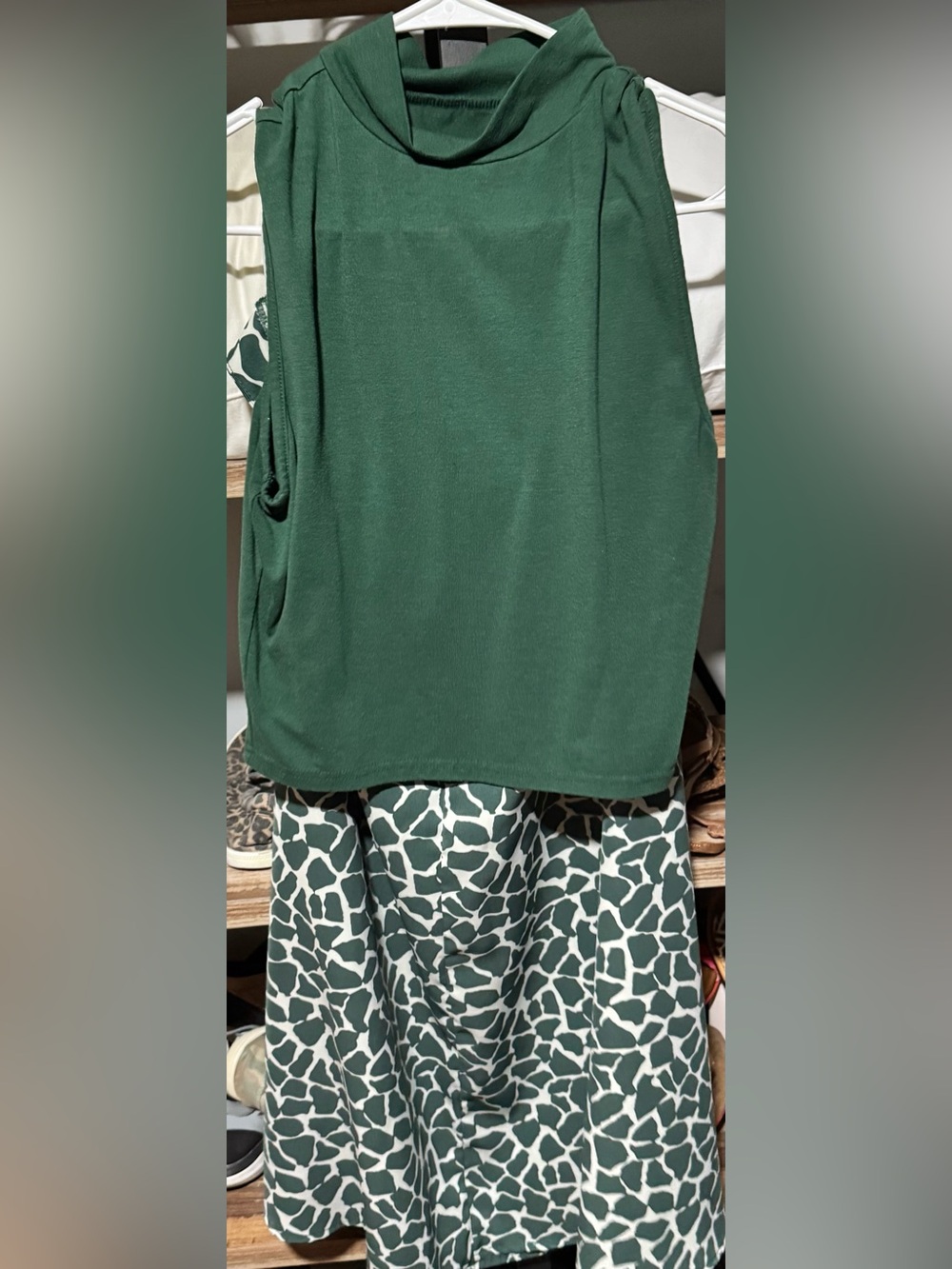 SHEIN Dark Green Sleeveless Crop Top with Printed Green & White Skirt Set